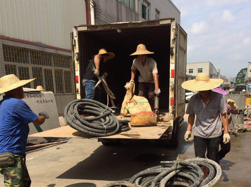 洪雅一部件厂房地基出现下沉注浆加固